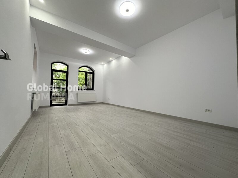 Vitan  Dudesti Vila Business & Rezidential  210 MP Utili  Curte